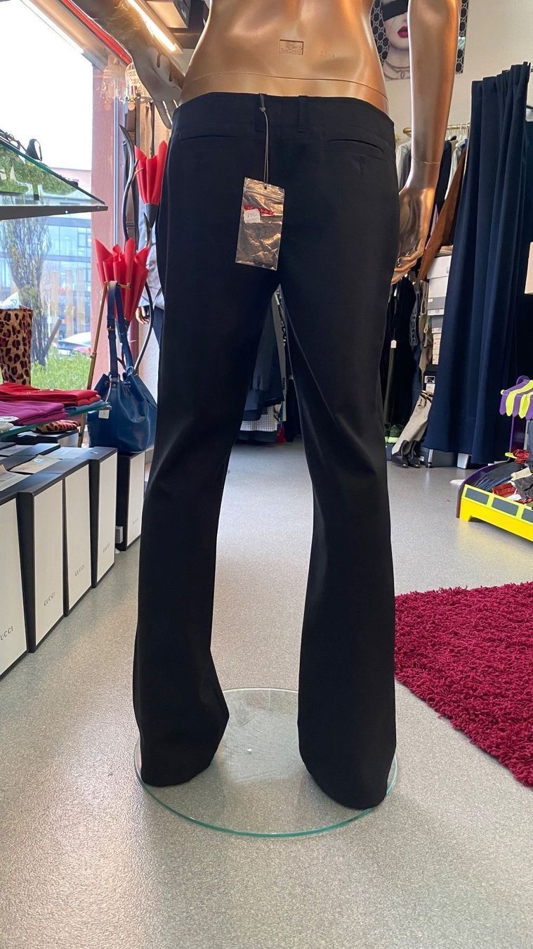 Prada Pantaloni: Prada Hose Gr 44 – Nuovo e nell'imballaggio originale da Lachen SZ venduto da HelvetiaLuxury 3