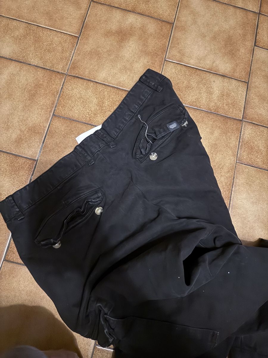 Pull&Bear Pantaloni: Pantalon cargo noir Pull&Bear, taille 40 kilyan – Usato da Veyrier venduto da kimedovapa 2