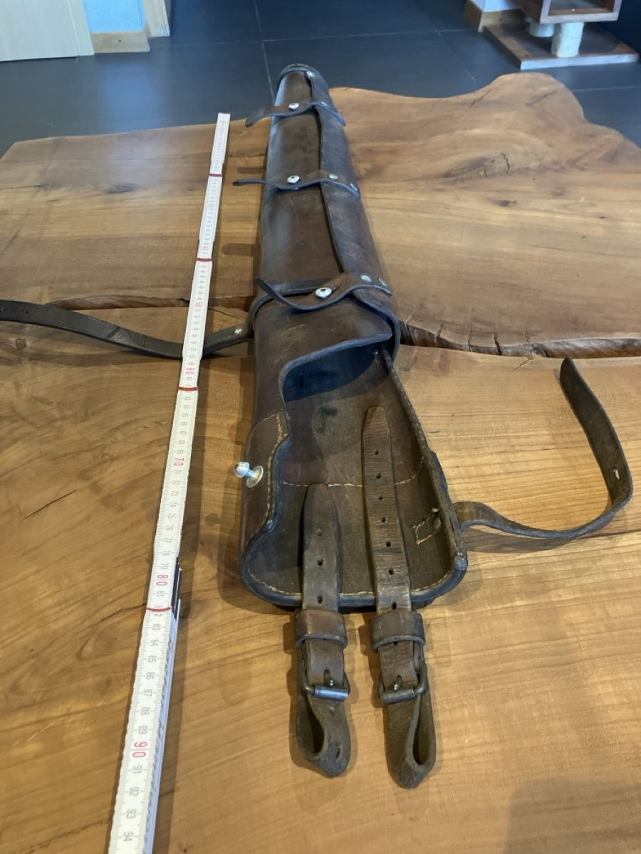 Fixations: Kavallerie-Gewehrfutteral  – D'occasion à Spiez par Miryam07 2