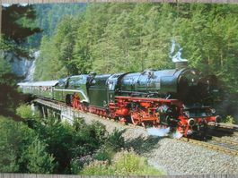 Dampf-Schnellzugloks 01 1100 + 02 0201 der DB und DR