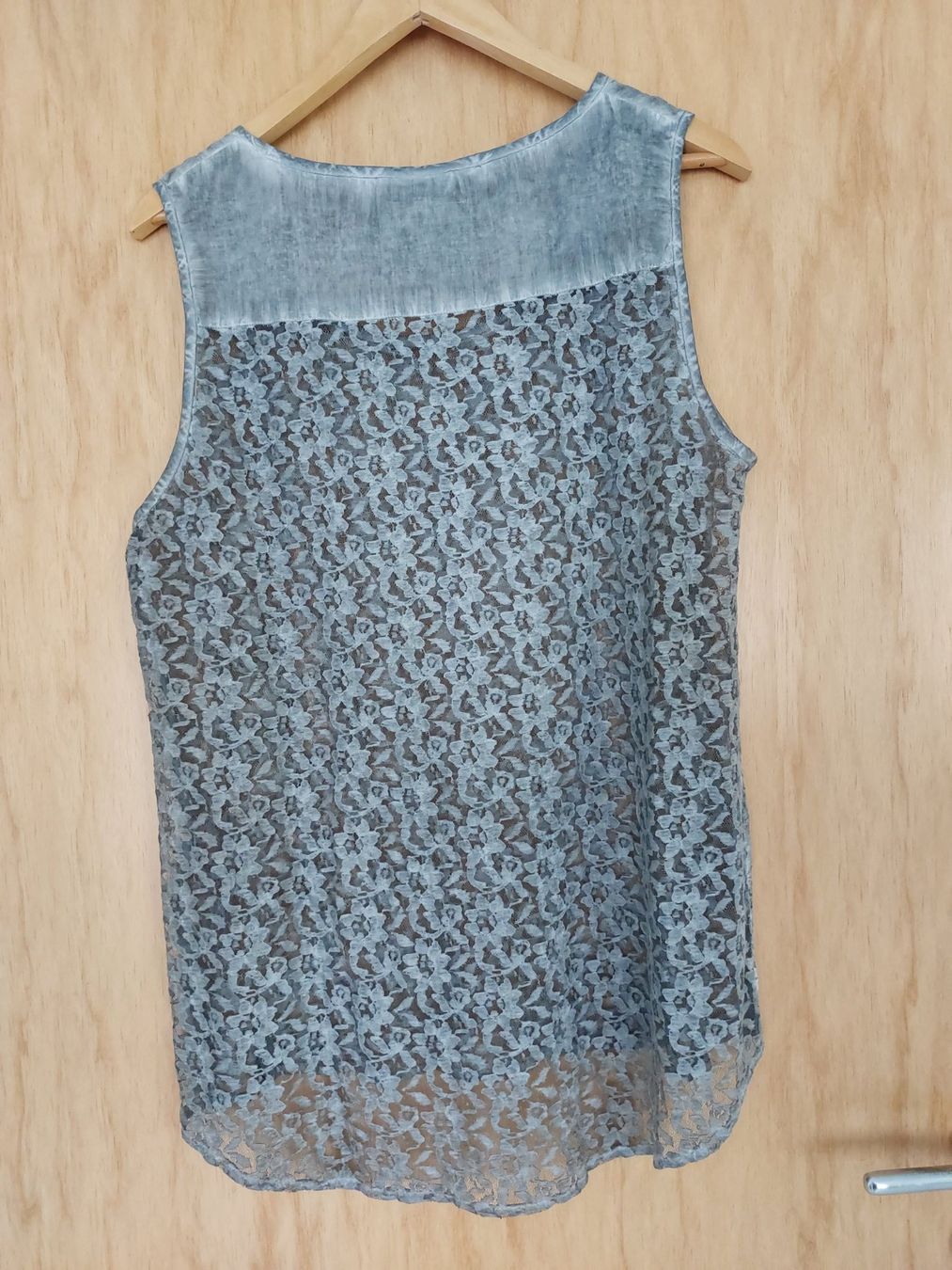 Tops: Street One Spitzen-Top Gr. 42 – Gebraucht aus Schmitten FR von ReniStern 1