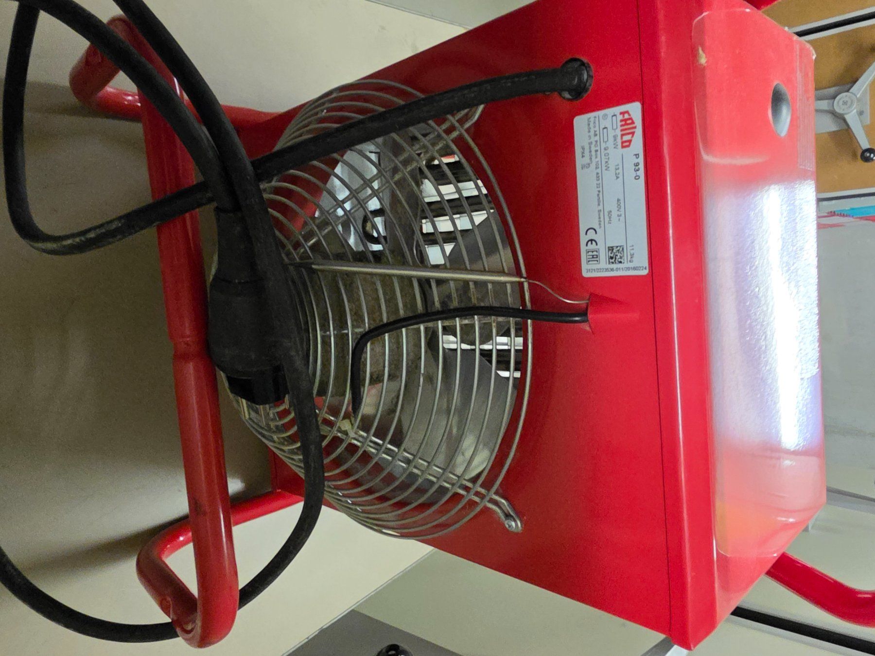 Radiatori: Lançamento do aquecedor de ar Tiger 9w – Nuovo (secondo la descrizione) da Vernier venduto da mau_9hnc