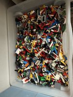 Lego en vrac 1 caisse de 70cm par 90cm par 15cm 