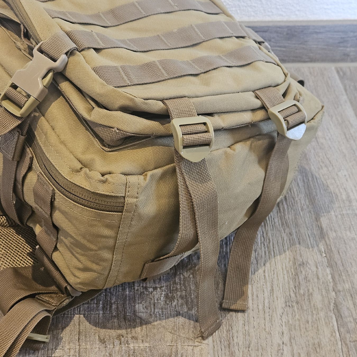 Zaini: Taktischer Rucksack, Farbe beige – Usato da Wettingen venduto da Christianv 6