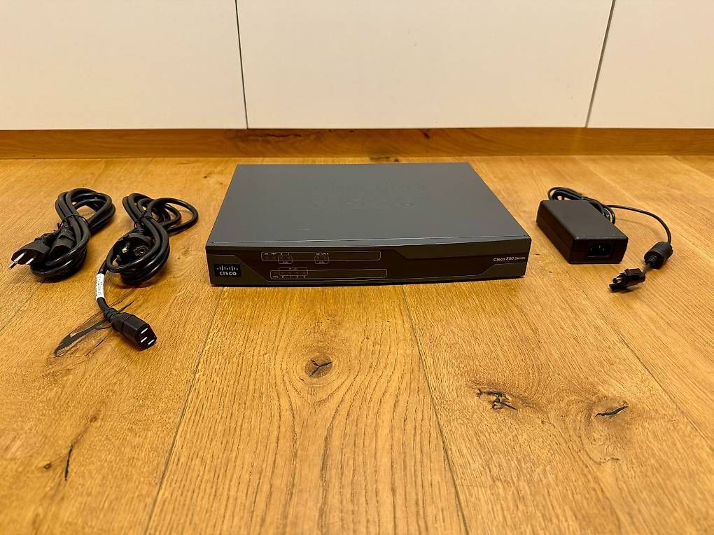 Cisco Modem & Router: Cisco Router C887VA-K9 V02 – Usato da Unterkulm venduto da X___X