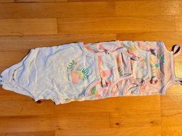Lot de 30 habits printemps/été pour fille 12-24 mois