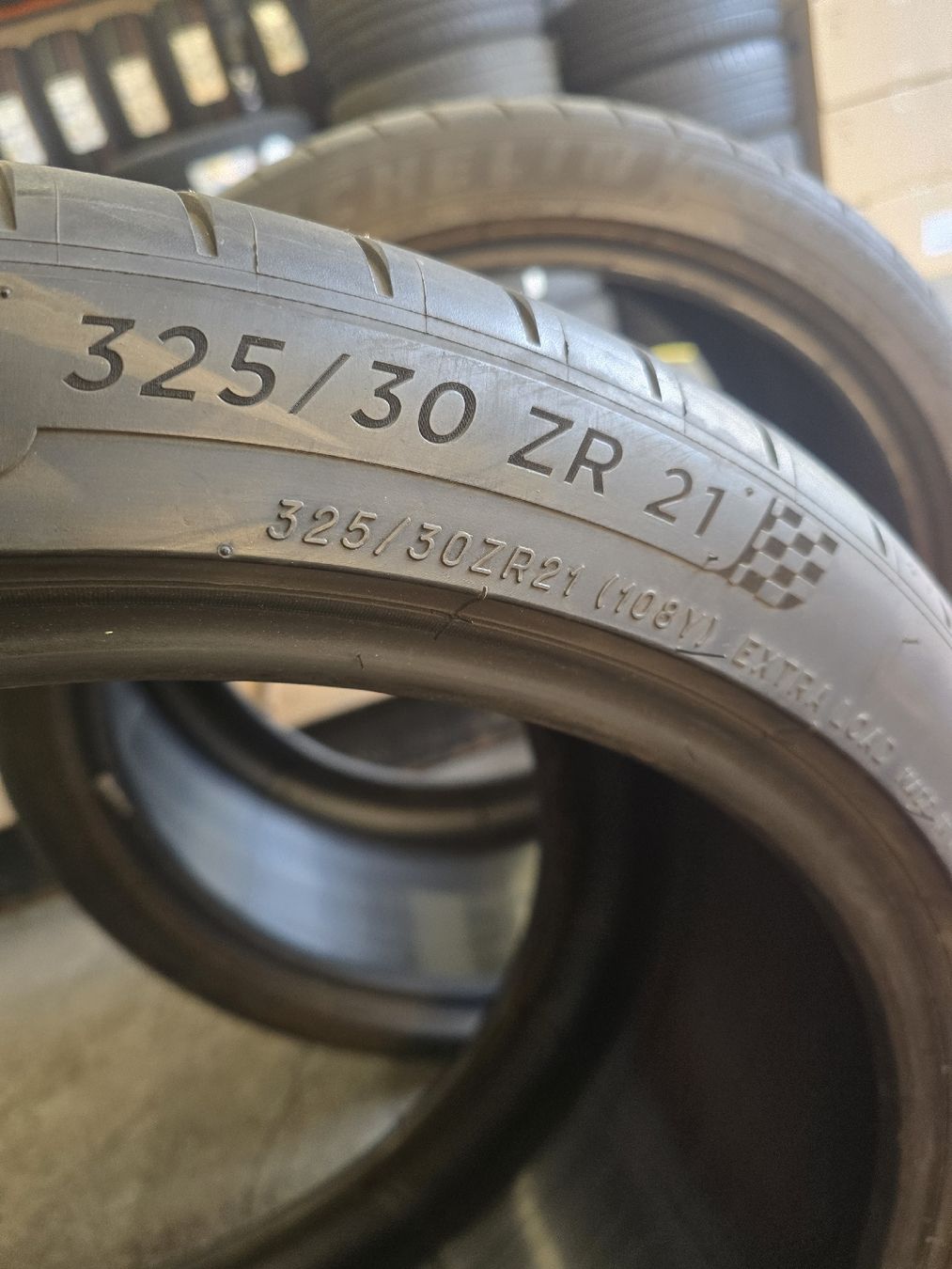 Michelin Pneumatici & Ruote complete: 325/30 R21 Michelin – Usato da Bilten venduto da lykuivku 3