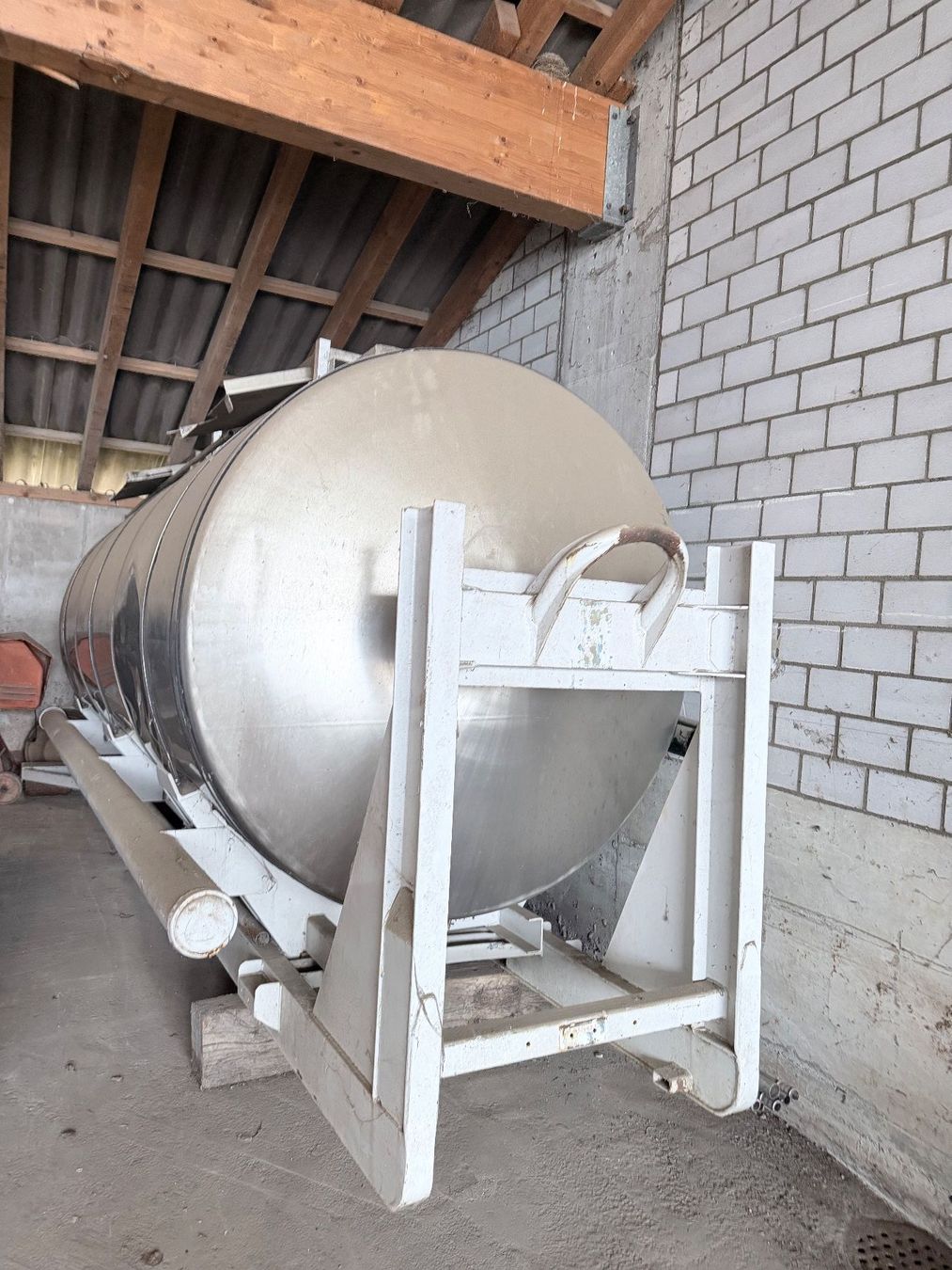 Tecnica di mungitura: Isolierter Chromstahltank 10'000lt – Usato da Neukirch-Egnach venduto da Thomapatrik 3