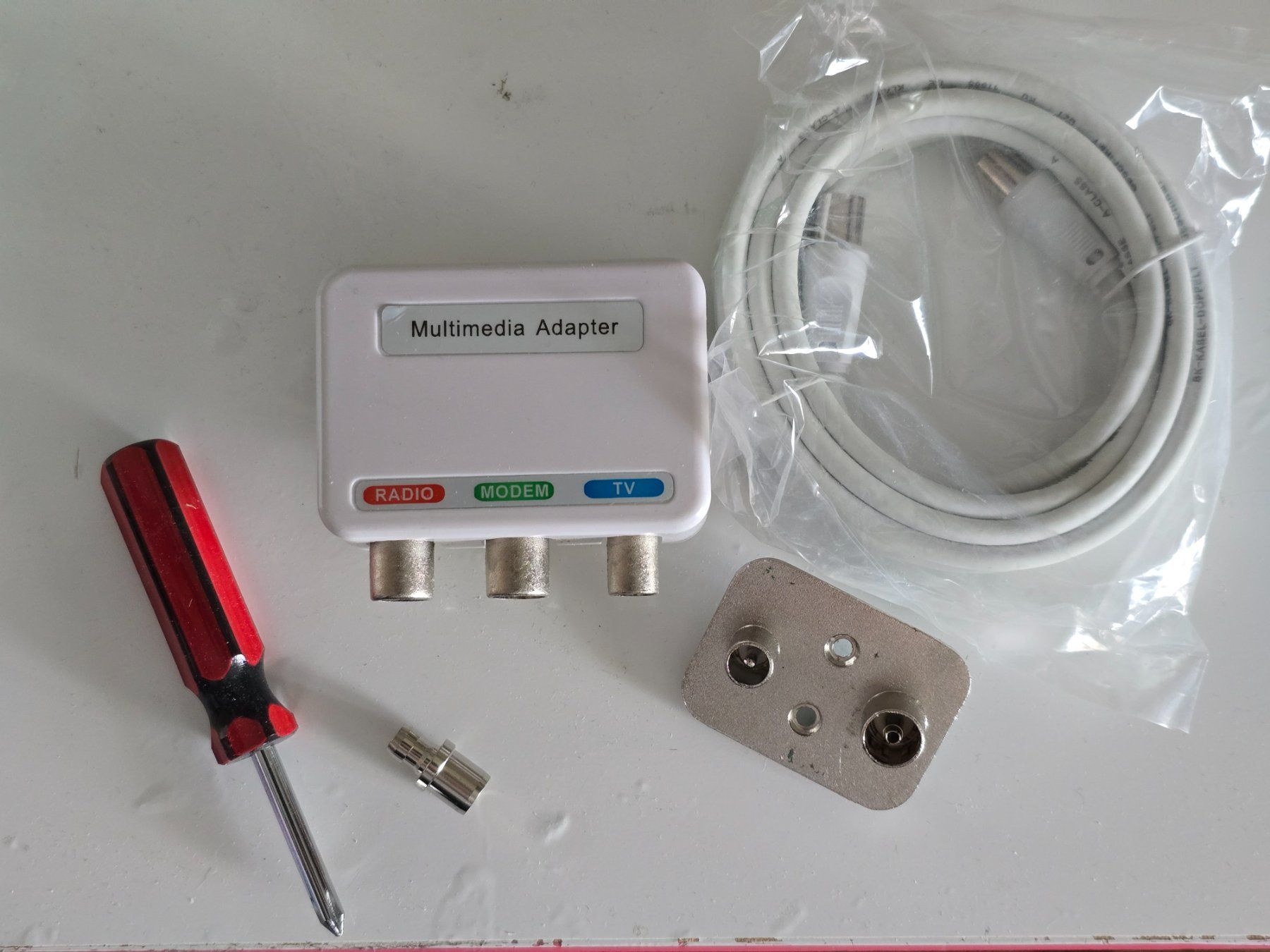 Unità & Adattatore: Multimedia Adapter - 3 Geräte – Nuovo e nell'imballaggio originale da Reinach AG venduto da softwareladen 1