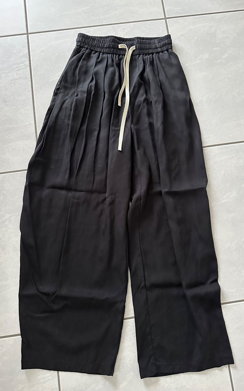 Pantaloni: Hose – Usato da Embrach venduto da aha55