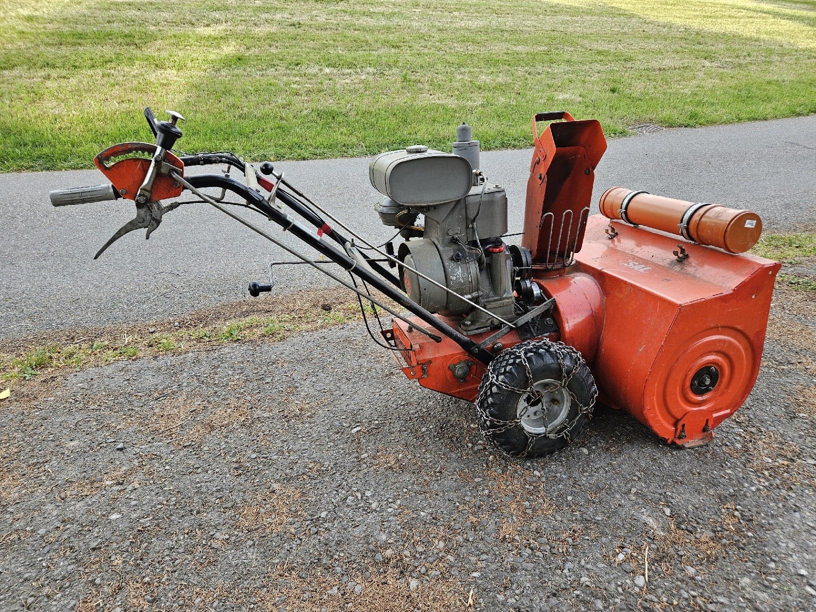 Universal Tutte le macchine: Universal Schneefräse mit robustem MAG-Motor – Usato da Ebertswil venduto da Bolomotos