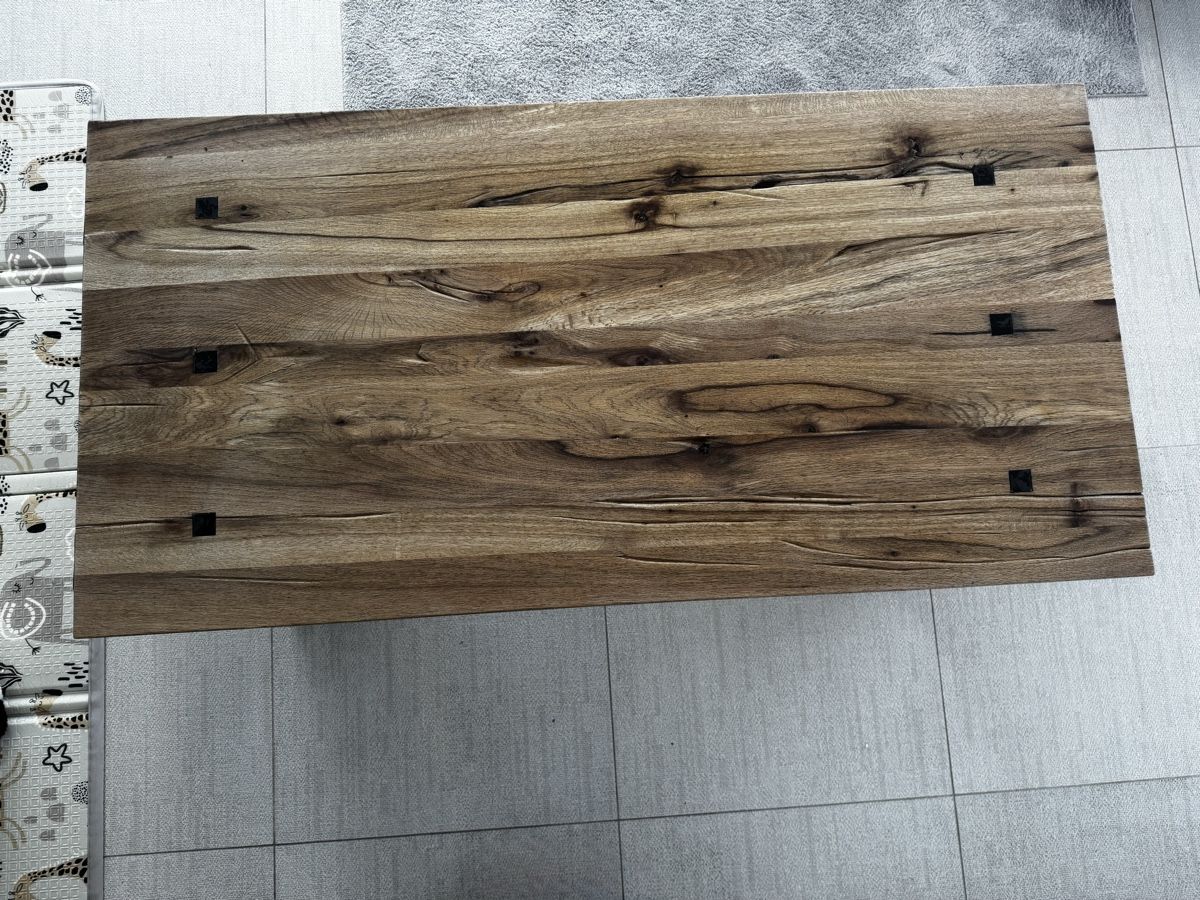 Tavoli: Massiver Eichenholz-Tisch, robust & stabil, 130x70cm – Nuovo (secondo la descrizione) da Veltheim AG venduto da urani07 4