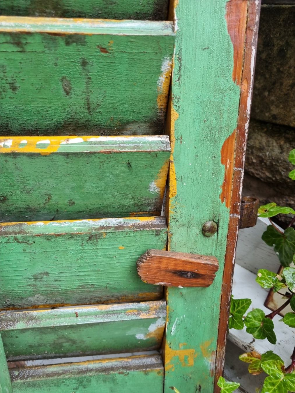 Volets: Antiker Fensterladen – D'occasion à Wohlen AG par Atelier-Elisa 5