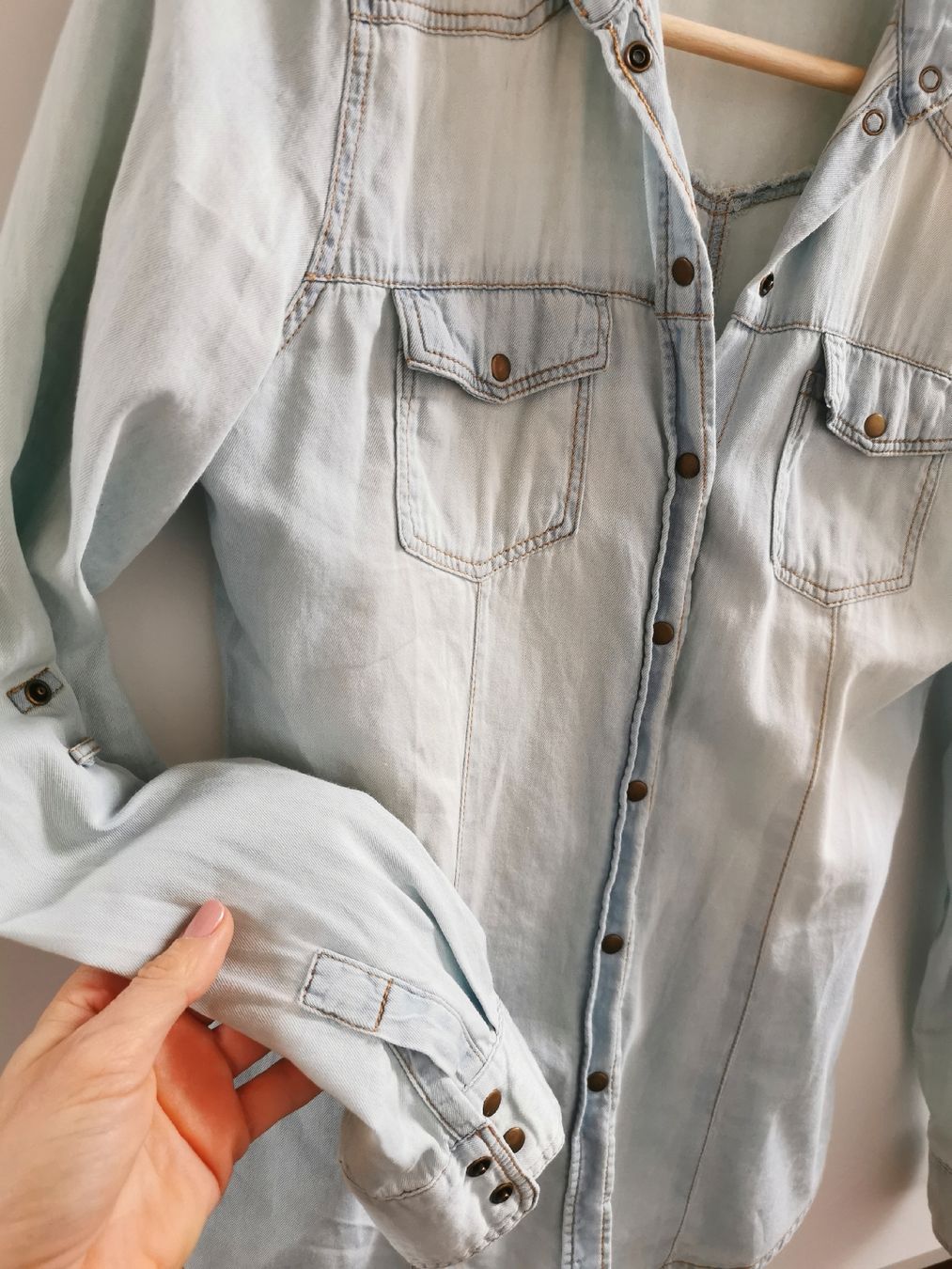 Camicette: Hellblaue Jeansbluse Ann Christine Gr. S – Usato da Obergerlafingen venduto da Sigus 1