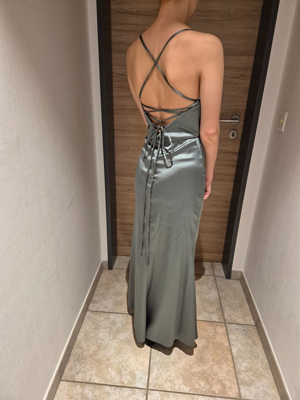Vestiti: Abschlussball Kleid Gr. 34/36 – Usato da Unteriberg venduto da Fabine 2