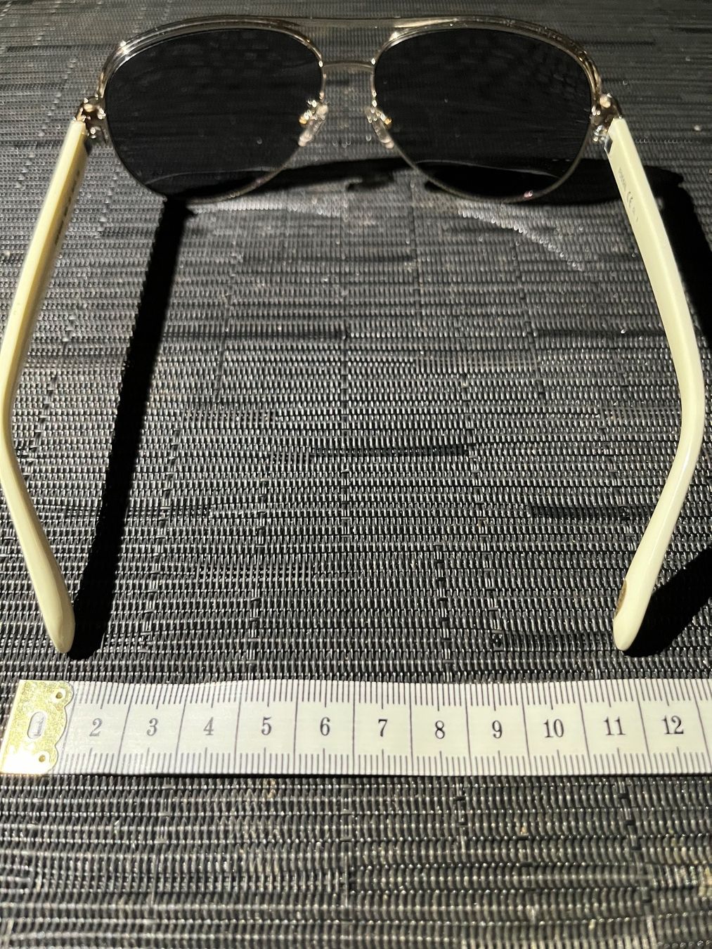 Brillen & Gläser: Fossil Sonnenbrille Unisex Weiss – Gebraucht aus Zürich von becca0041 4