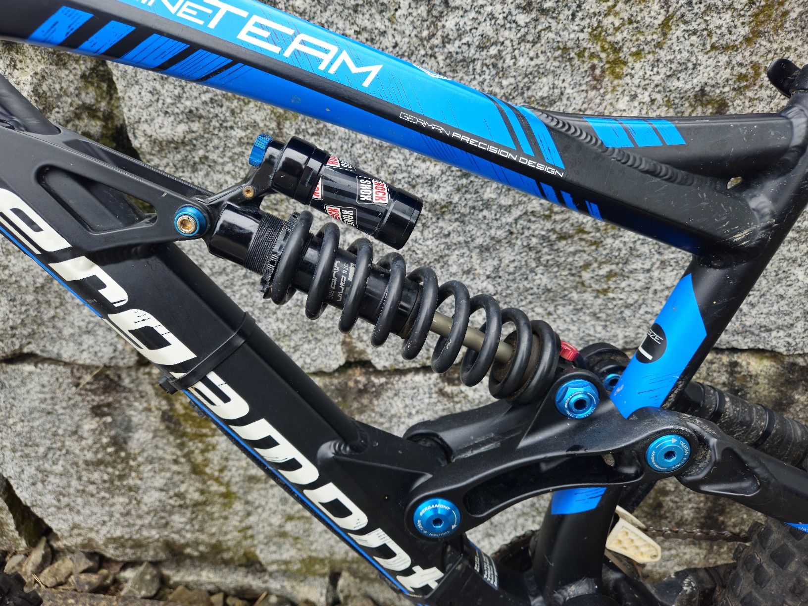 Bergamont Vélos: Bergamont Straitlin Team Downhill – D'occasion à Bleienbach par BG1221 4