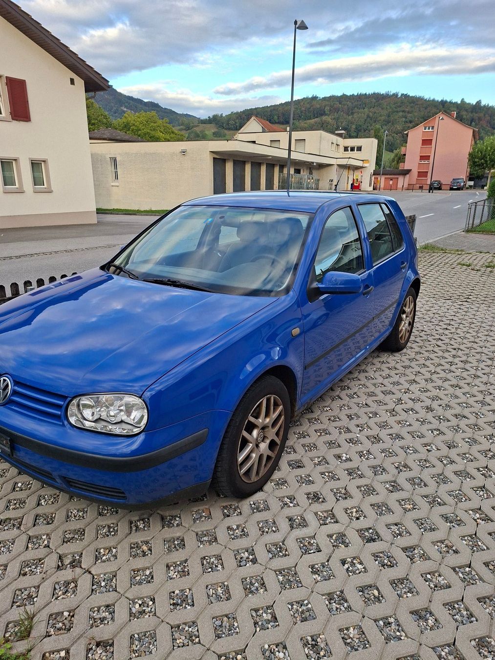 VW Autos: golf 4 für export oder teile – Defekt aus Oberriet SG von Ekl1 5