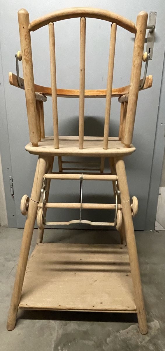 Chaises hautes: Kinderhochstuhl – D'occasion à Chur par Tobina 1