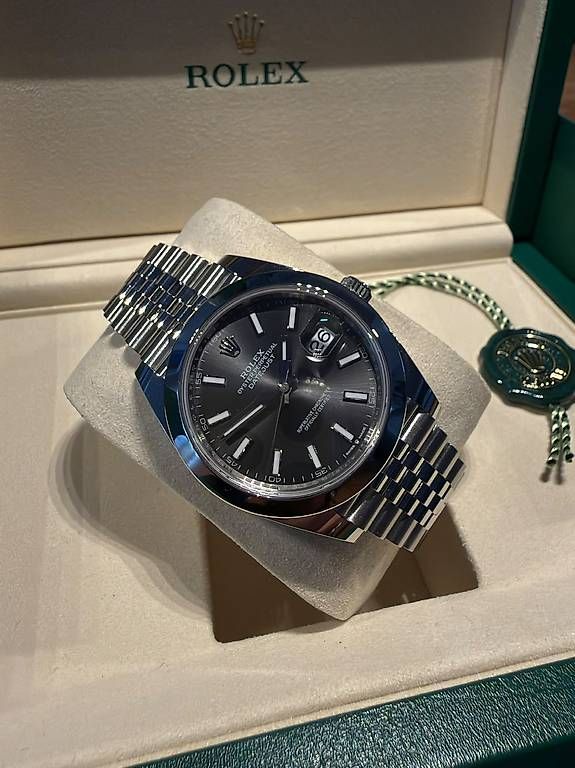 Rolex Orologi: Rolex Datejust 41, 2025, Ref. 126300 – Nuovo e nell'imballaggio originale da Winterthur venduto da Aristto.B