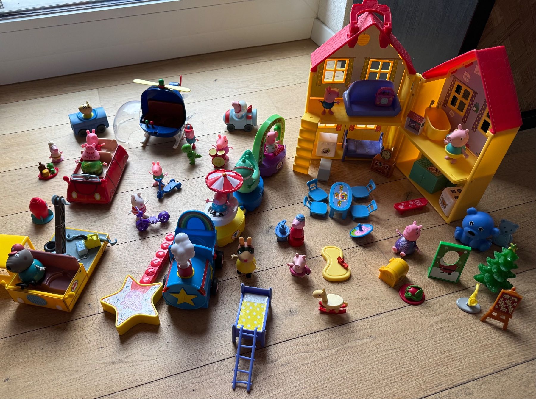 Giocattoli: Lot de jeux Peppa Pig – Usato da Collombey venduto da svea16 5