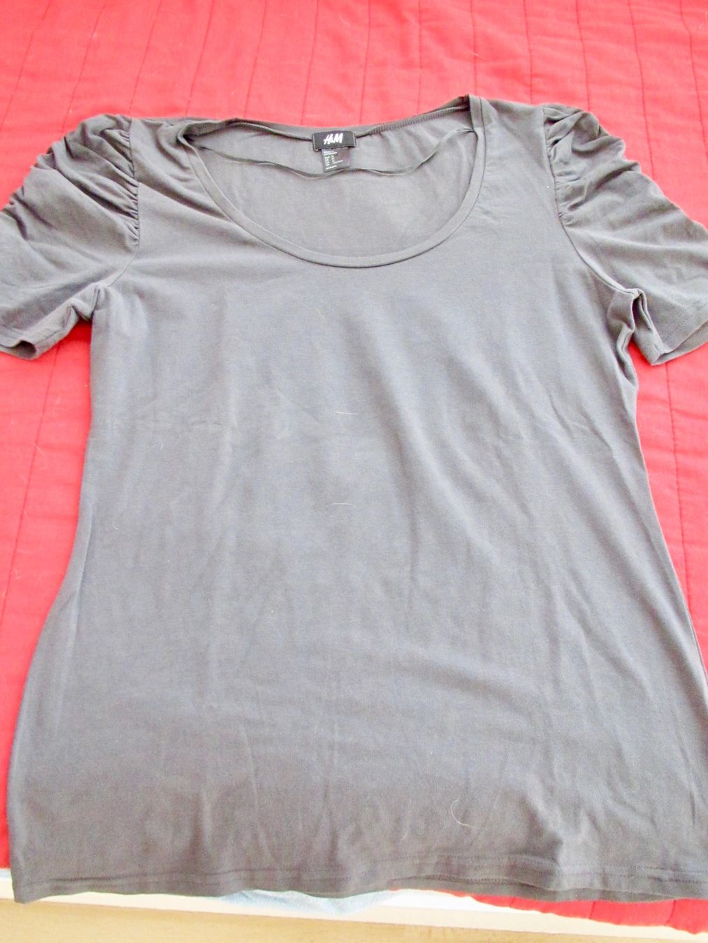 T-shirt: T-SHIRT WOMAN – Usato da Murten venduto da Selliot