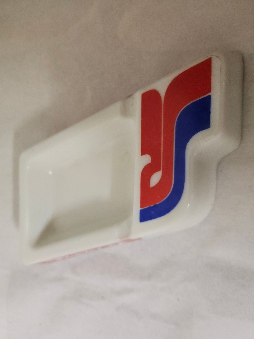 Portacenere: Cendrier St Raphaël Vintage, objet de collection – Usato da St-Barthélemy VD venduto da meal83