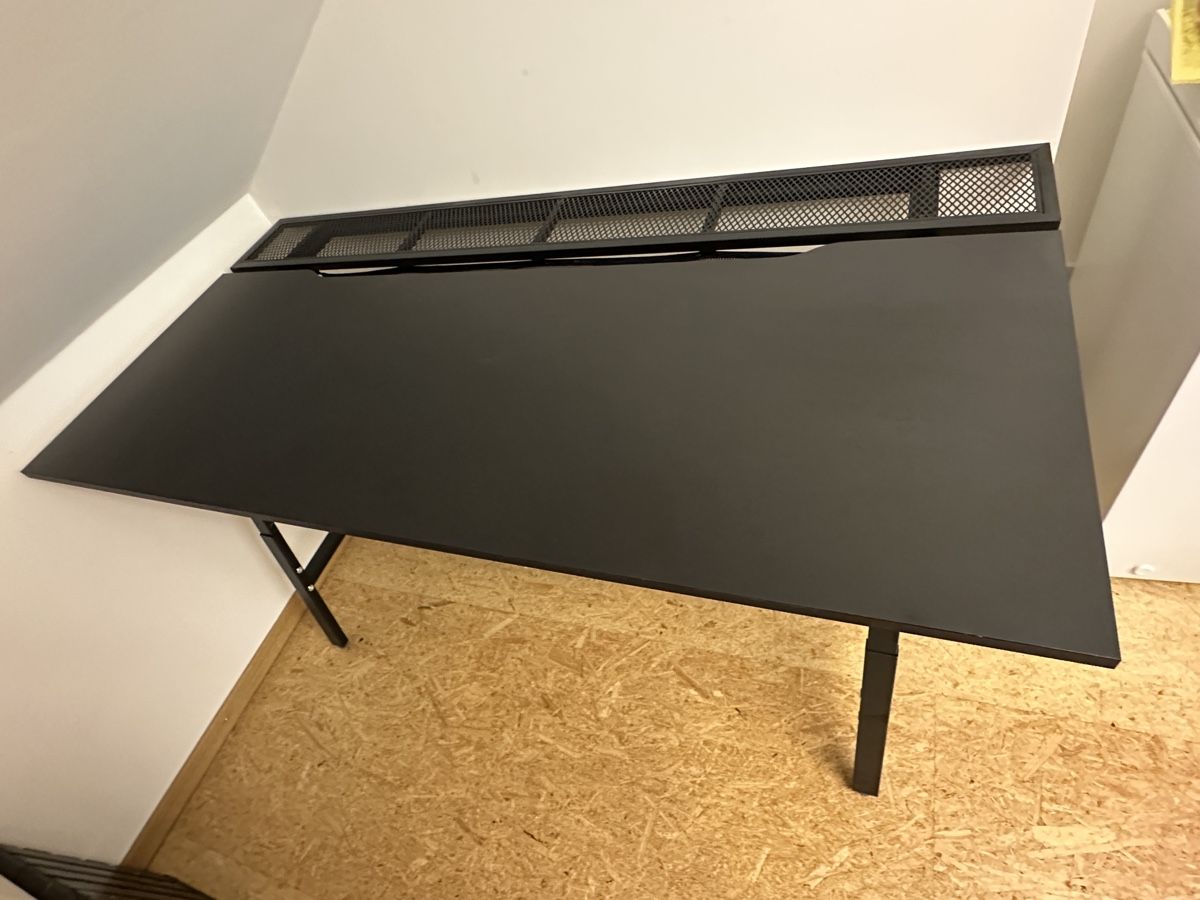 Ikea Schreibtische: Ikea UTESPELARE Tisch – Neu (gemäss Beschreibung) aus Willisau von esztervolf 1
