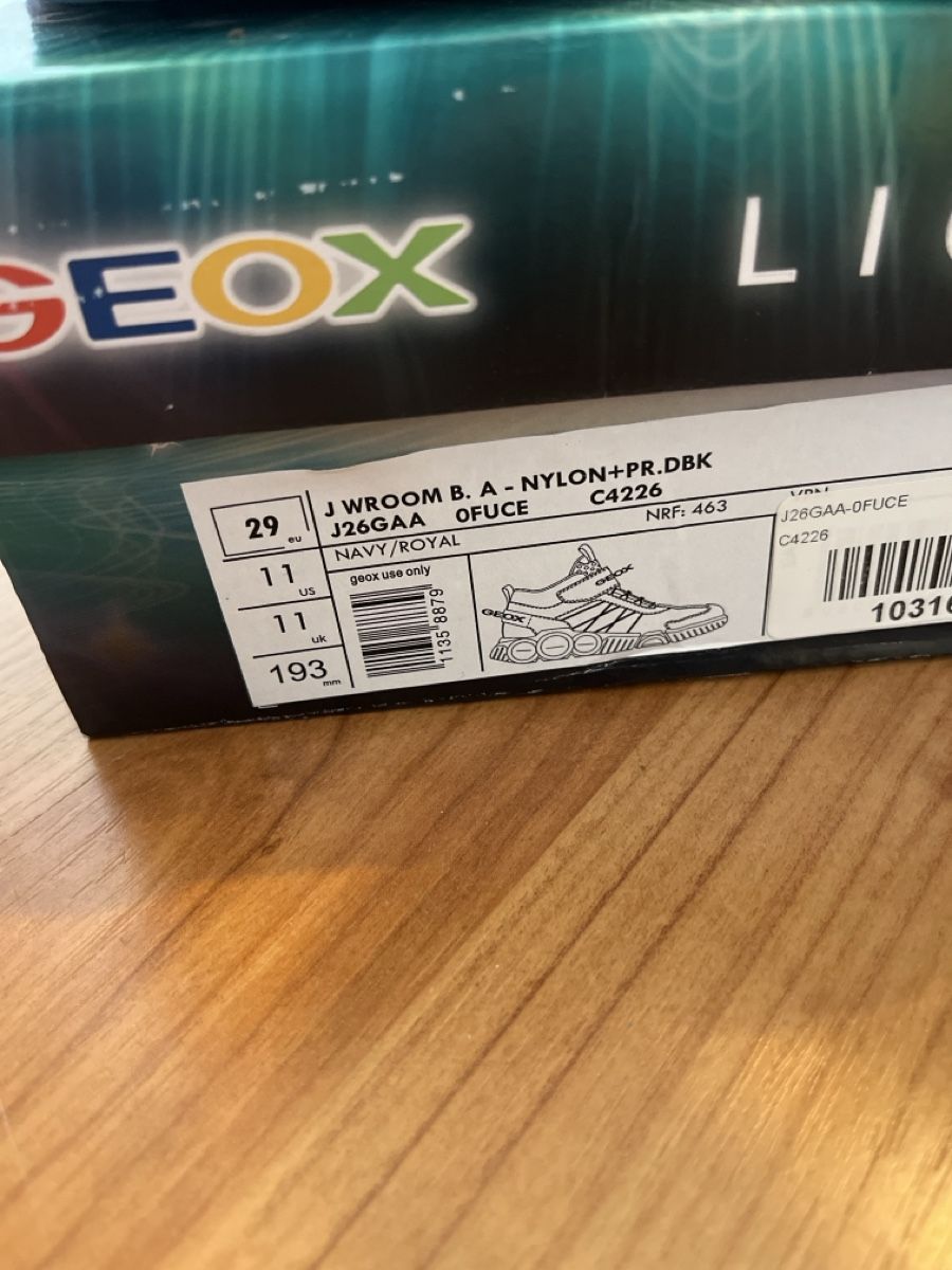 Geox Scarpe per ragazzi: Scarpe Geox nr. 29 con luci – Usato da Besazio venduto da EmyScucy 1