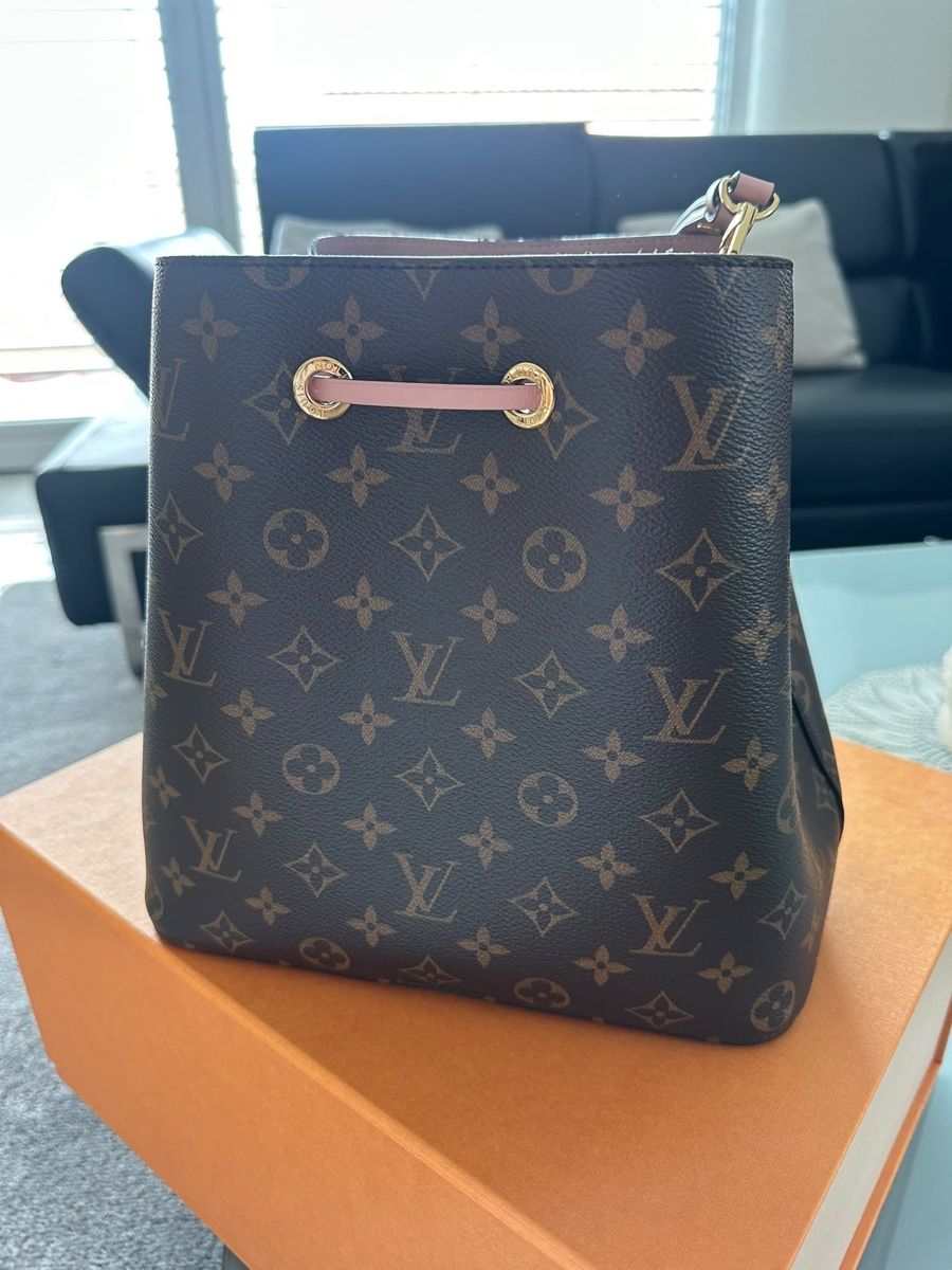 Louis Vuitton Borse da donna: Louis Vuitton Néonoé MM Monogram – Pre-Owned – Nuovo (secondo la descrizione) da Horgen venduto da Kleider4you 1