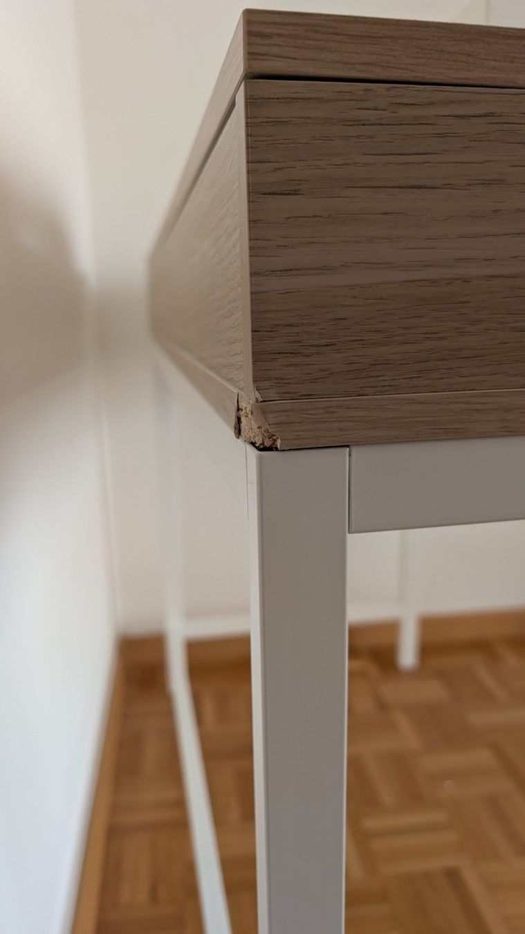 Ikea Scrivanie: Ikea Schreibtisch – Usato da St Gallen venduto da Kim.Wyss 3