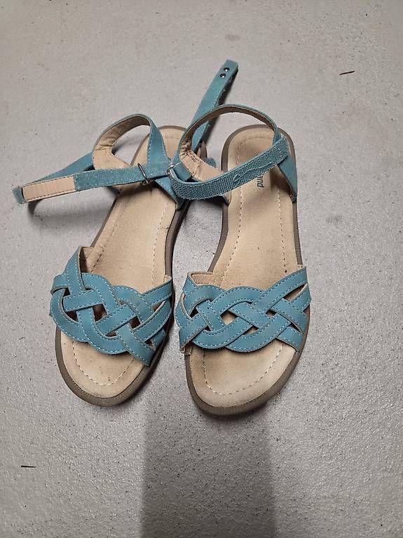 Scarpe per ragazze: Sandalen & Flip Flops Grösse 34/35 – Usato da Tägerwilen venduto da melaniedu 4