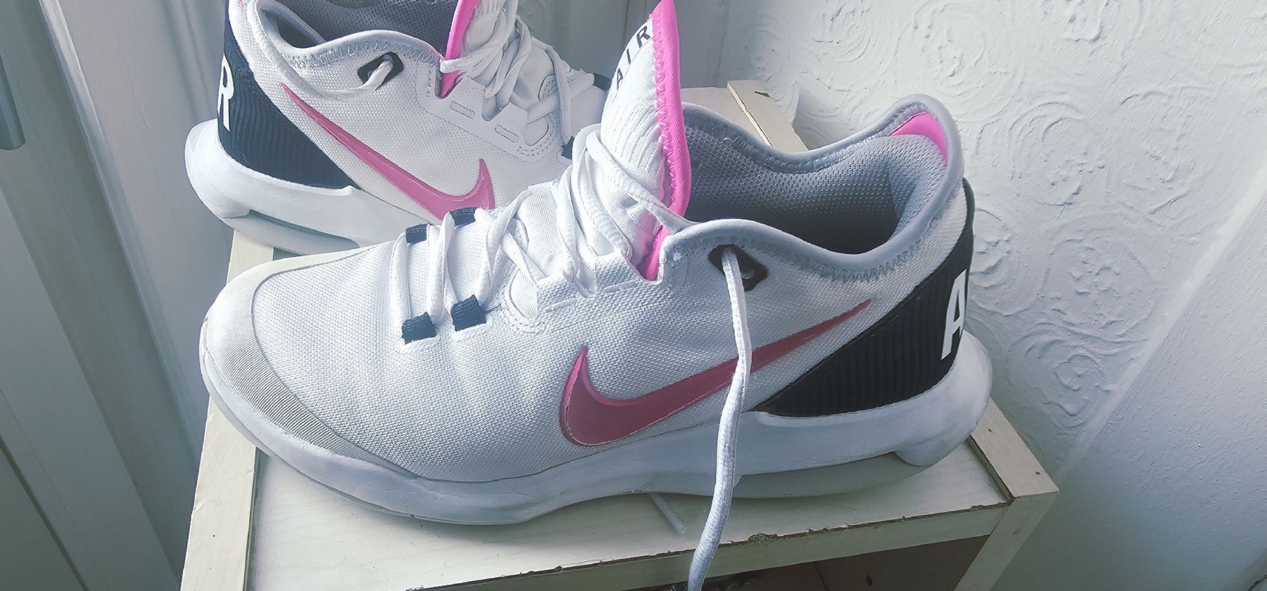 Nike Scarpe da donna: Nike Air Max Size 38, White and Pink – Usato da Rorschach venduto da Alles_9.90 1