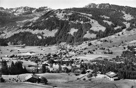 Lenk im Simmental BE Dorfansicht Alpen