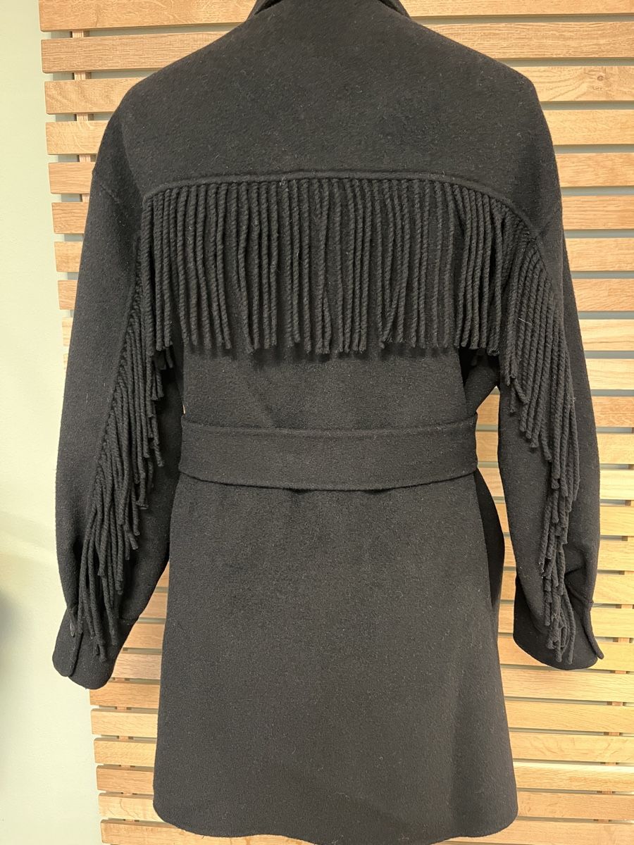 Maje Giacche: Maje Winter Jacke mit Fransen, Grösse 34/XS – Usato da Bäretswil venduto da evi-ta 2