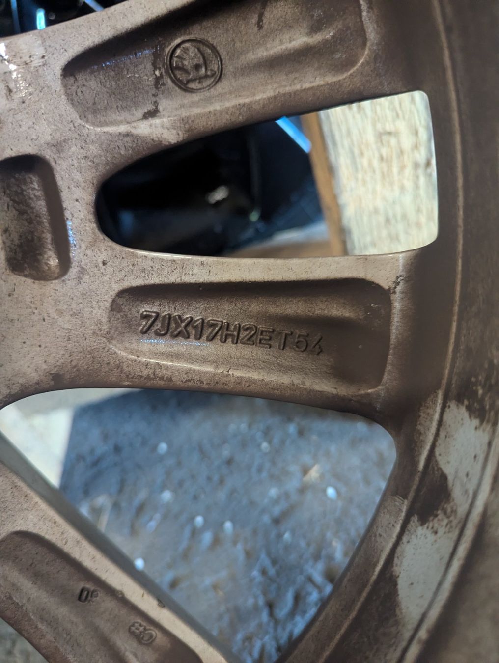 Skoda Pneumatici & Ruote complete: Skoda 17" Räder – Usato da Aarberg venduto da KreuzFahrzeugcenter 5