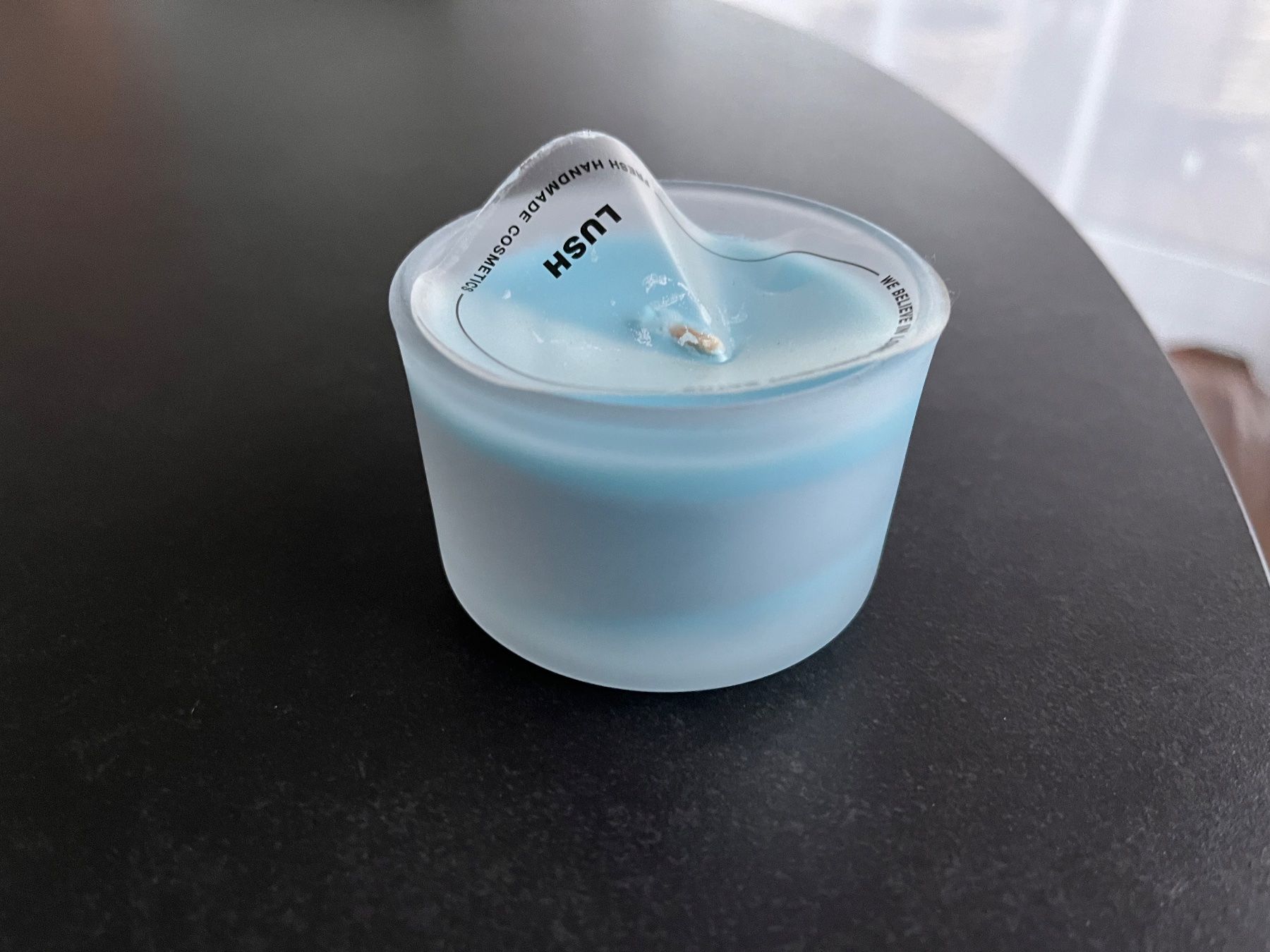 Candele: Lush Duftkerze Big Blue – Nuovo e nell'imballaggio originale da Wohlen AG venduto da kissne4 2