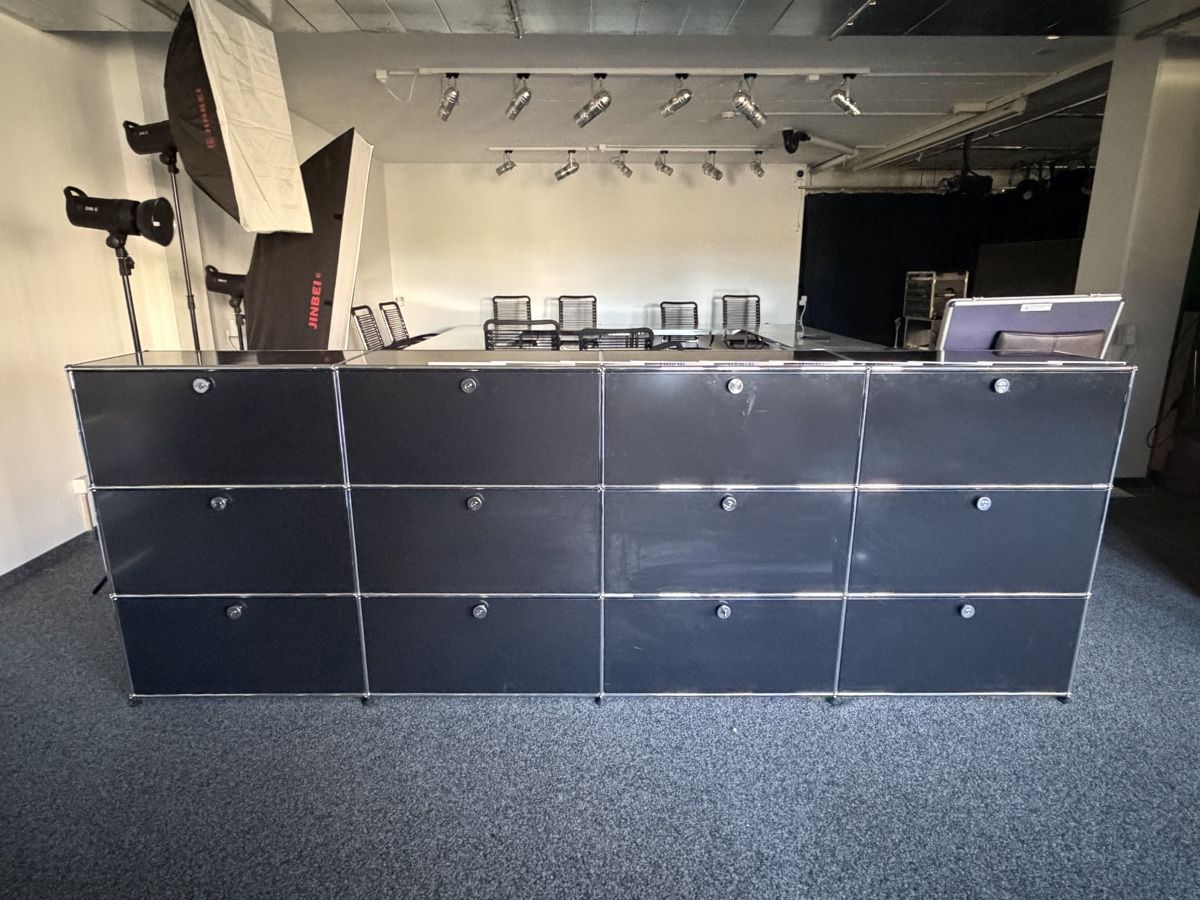 Cassettiere: USM Haller Sideboard anthrazit 4x3 Fach – Usato da Nänikon venduto da macqua