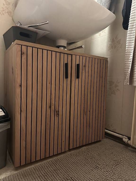Mömax Mobili per bagno: Waschbeckenunterschrank – Usato da Bönigen venduto da Saratr03