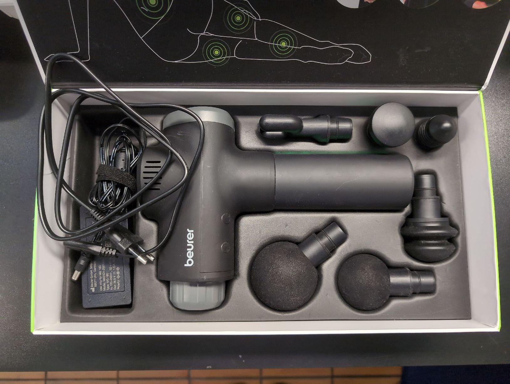 Beurer Dispositivi per massaggi: Pistolet de massage Beurer MG 180 – Nuovo (secondo la descrizione) da Lausanne venduto da Station84 1