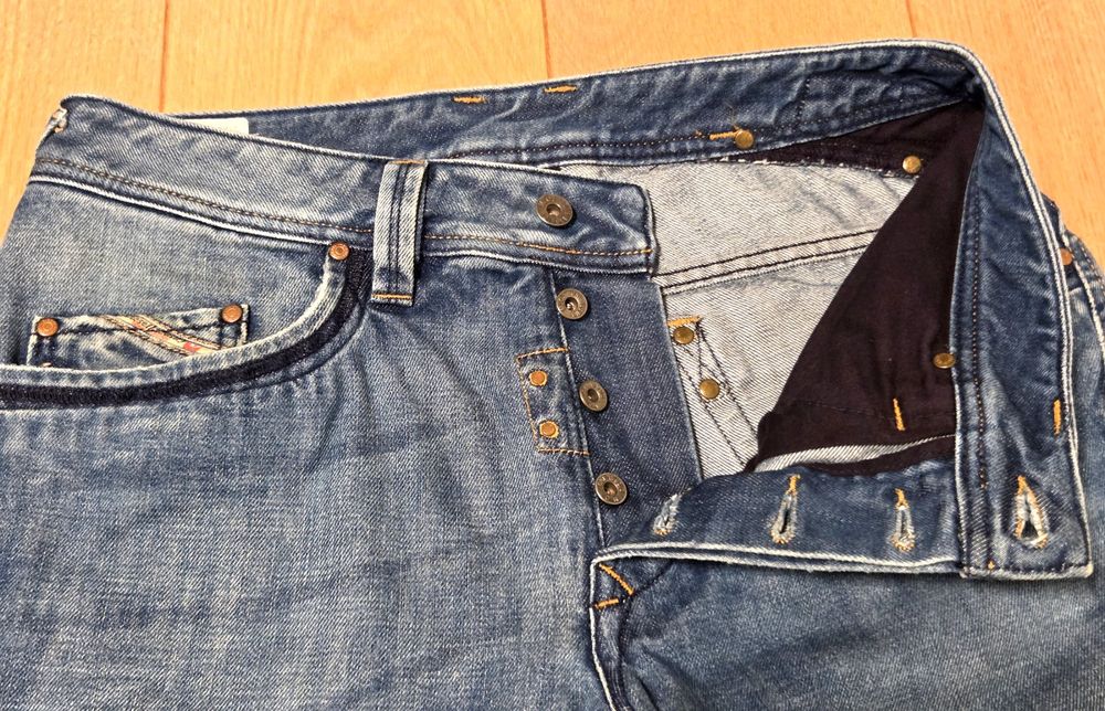 DIESEL BUSKY HERREN JEANS – W32 L32 neuwertig (Gebraucht) in Winterthur ...