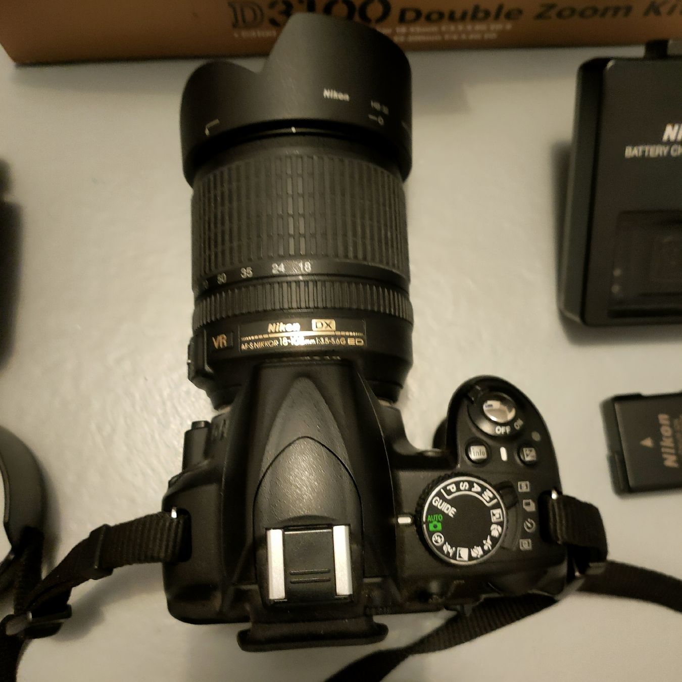 Nikon Appareil photo: Nikon D3100 mit original Verpackung – D'occasion à Ennetaach par Sigrist 2