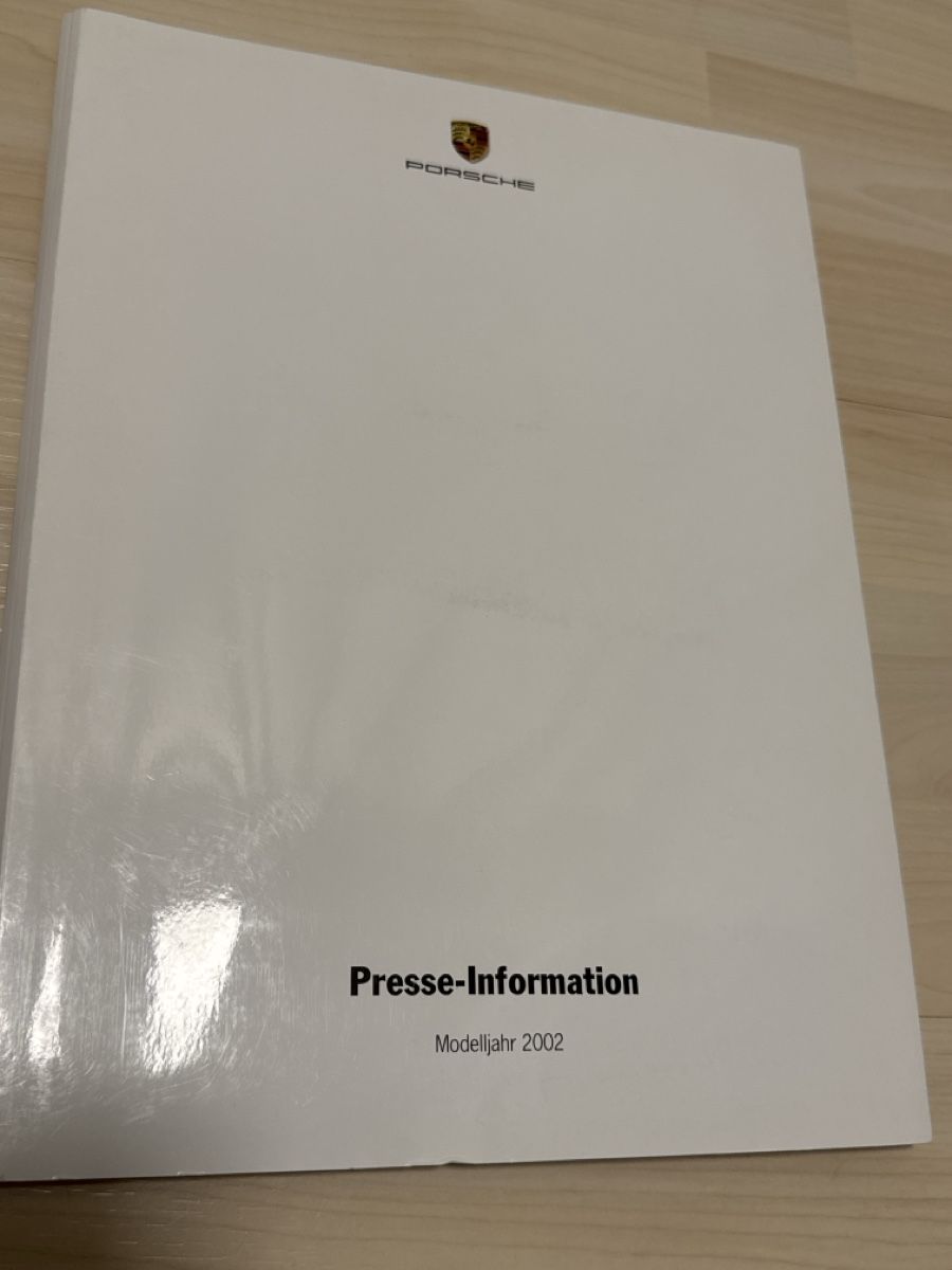 Porsche Documenti: Porsche Presse-Information Modelljahr 2002 – Usato da Grenchen venduto da Lucy68
