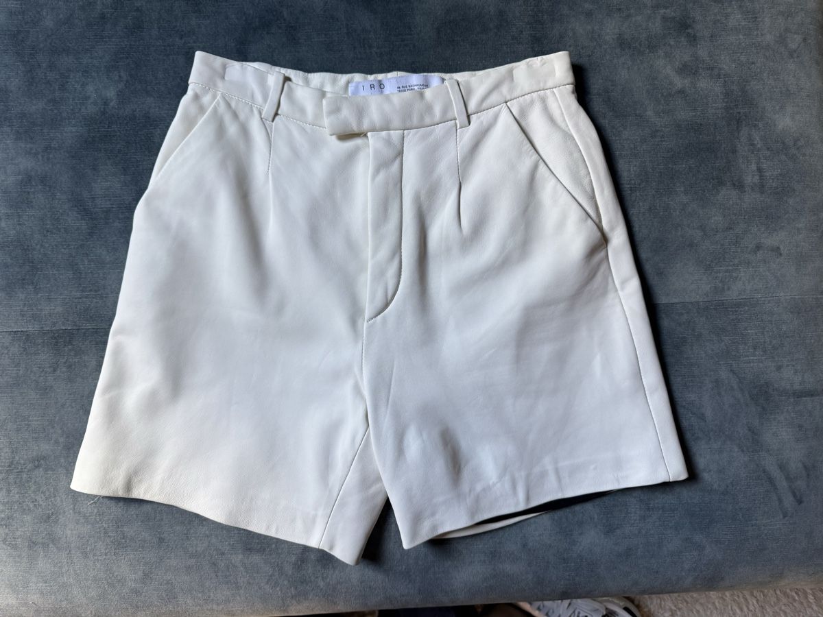 Pantaloni: IRO leather shorts S 700€ – Usato da Barna venduto da orbuyorcry 3