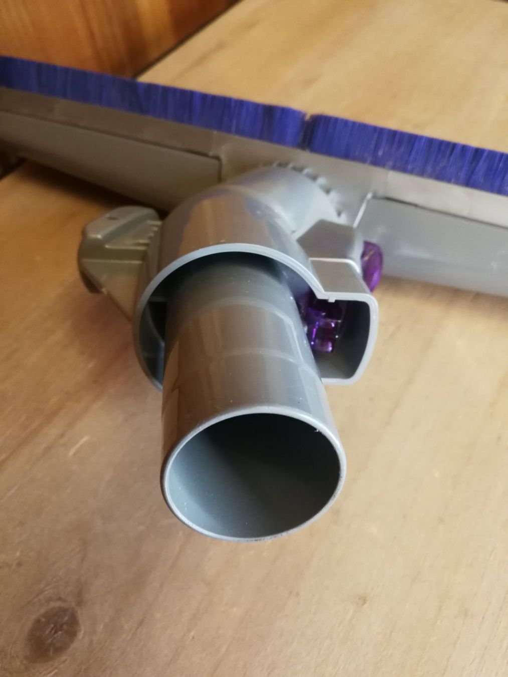 Dyson Altro per la casa: Dyson Hartbodenbürste – Usato da Wagenhausen venduto da Simbad 4