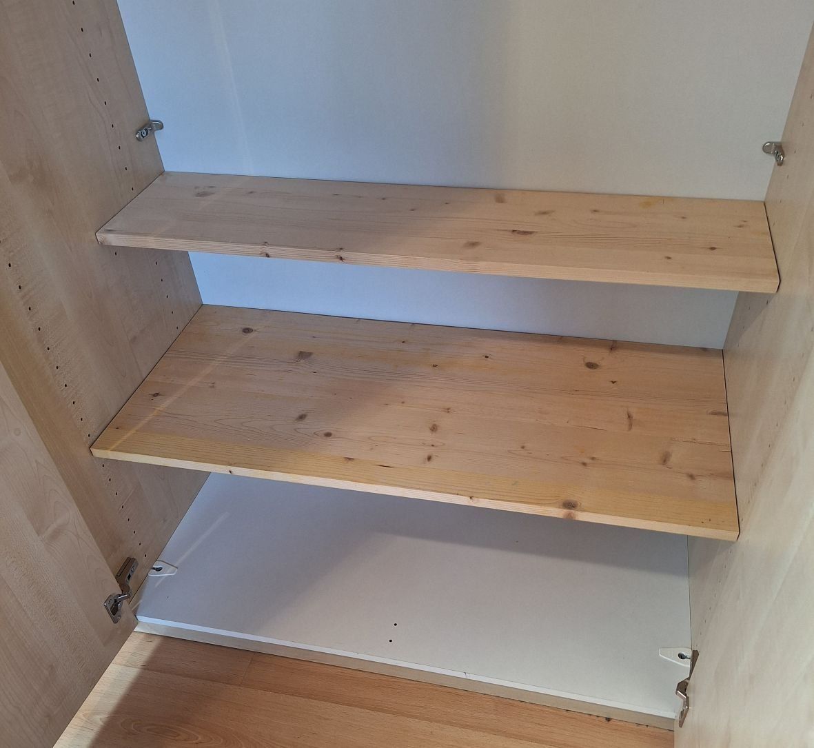 Schränke: Kleiderschrank – Gebraucht aus Hasle b. Burgdorf von Danny820 3