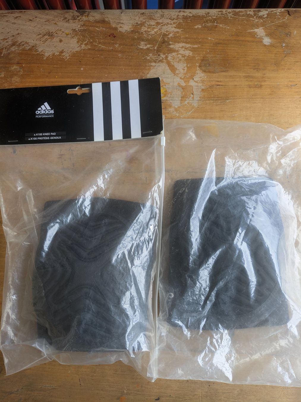 Schutz & Schoner: Adidas ak100 wrestling knee pad – Neu und originalverpackt aus Oberglatt ZH von ale_7tkz