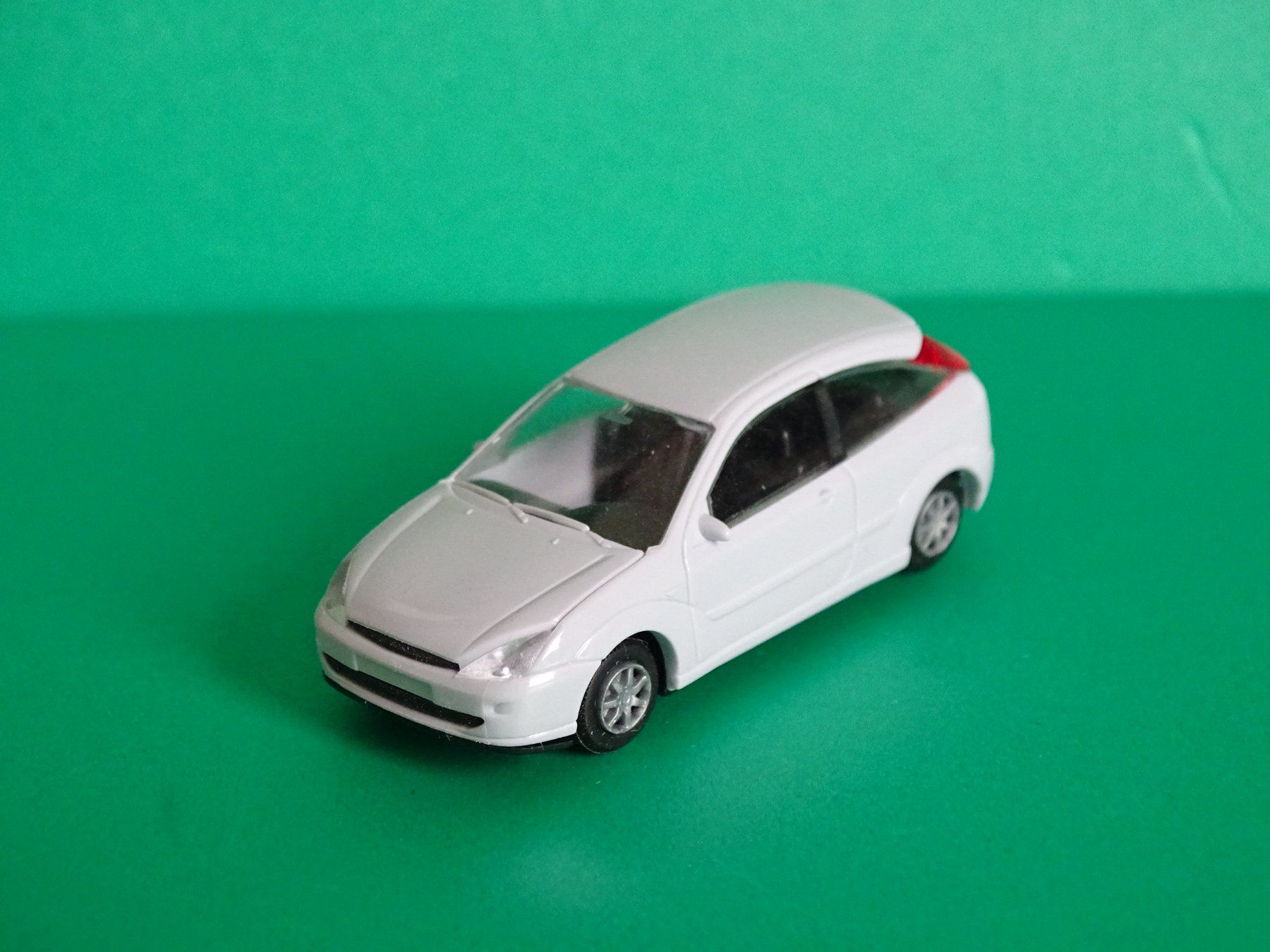 Ford Modellini d'auto: Ford Focus von Ritze 1/87 – Nuovo (secondo la descrizione) da Bretzwil venduto da Meex