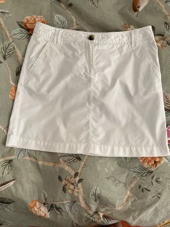 Jupe blanche Tommy Hilfiger d'été, taille 6 US/38 FR