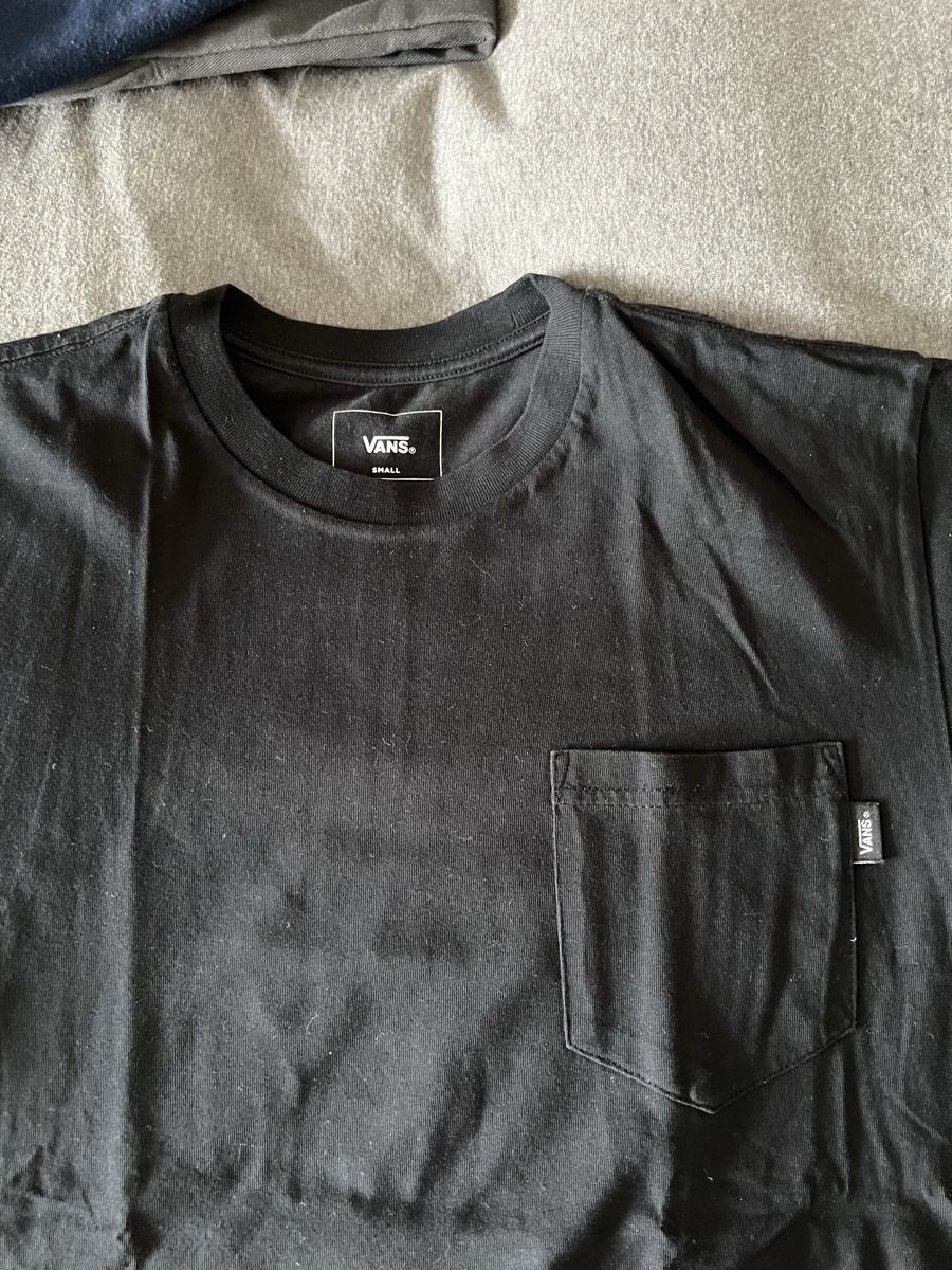 Vans T-shirt: T-shirt Vans noir, taille S – Usato da Cortaillod venduto da Y1nn_jqr 2